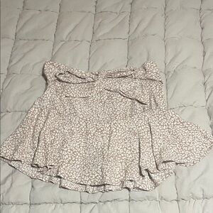 URBAN Romantics Beige and White Mini Skirt